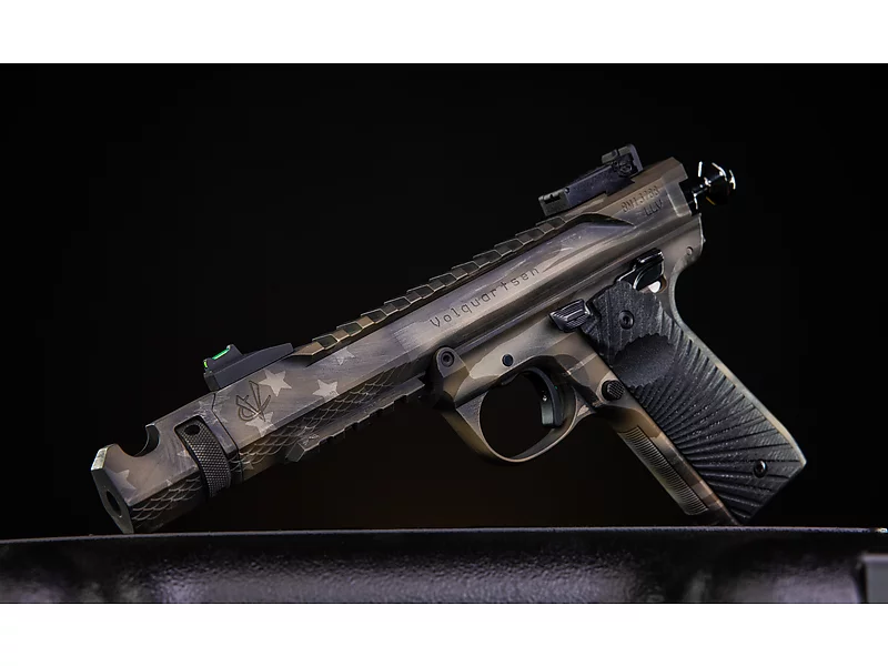 American Flag Battleworn Mamba, 4.5"